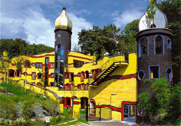 Ronald Mcdonald Haus
 Hundertwasser Kunst über Welt Archzine