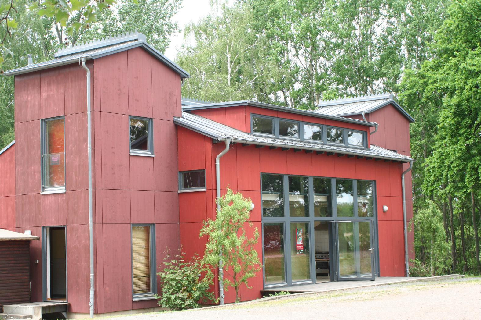 Rotes Haus
 "Rotes Haus" wird wieder Atelier und Ausstellungssaal