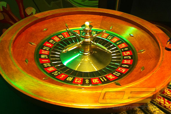 Roulette Tisch
 Roulette Tisch mieten mit Croupier – Casino Spieltische