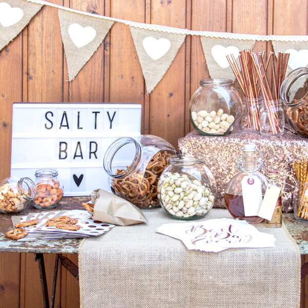 Salty Bar Hochzeit
 Sonne auf der Haut Ihre traumhafte Gartenhochzeit weddix