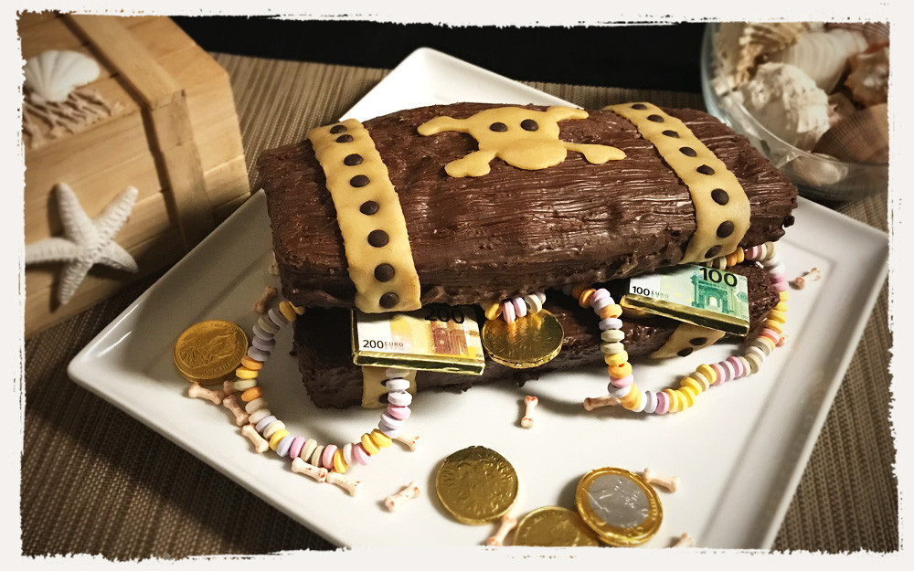 Schatztruhe Kuchen
 Piraten Kuchen Schatztruhe