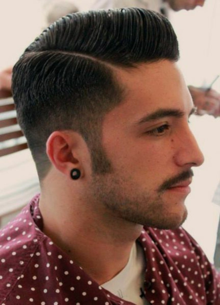 Scheitel Frisuren Männer
 Ohrringe für Männer Werden sie einen Modetrend