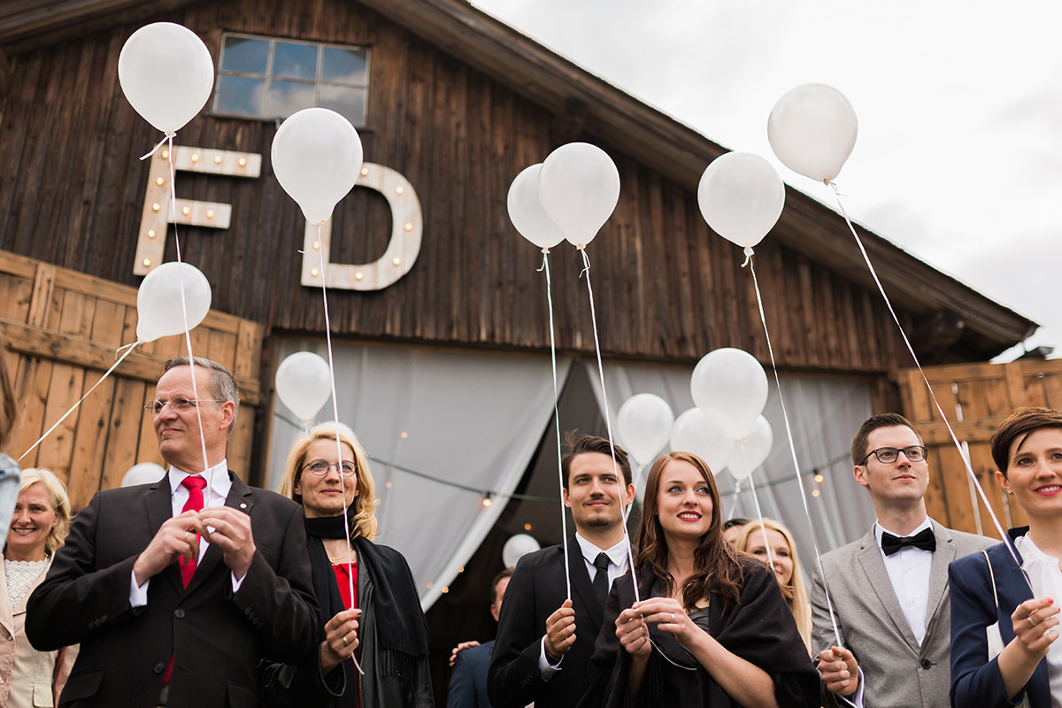 Scheune Hochzeit Bayern
 Romantische Scheunenhochzeit