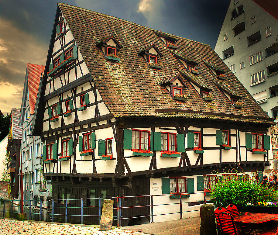 Schiefes Haus
 Hotel "Schiefes Haus" Ulm Foto & Bild