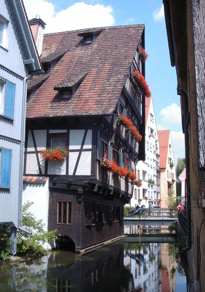 Schiefes Haus
 Schiefes Haus Ulm