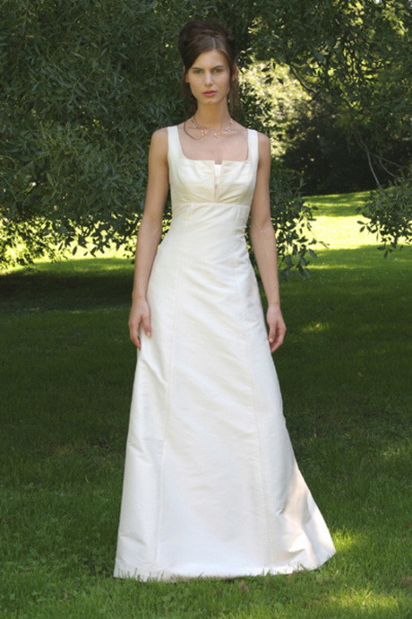 Schlichtes Hochzeitskleid
 Schlichtes brautkleid standesamt