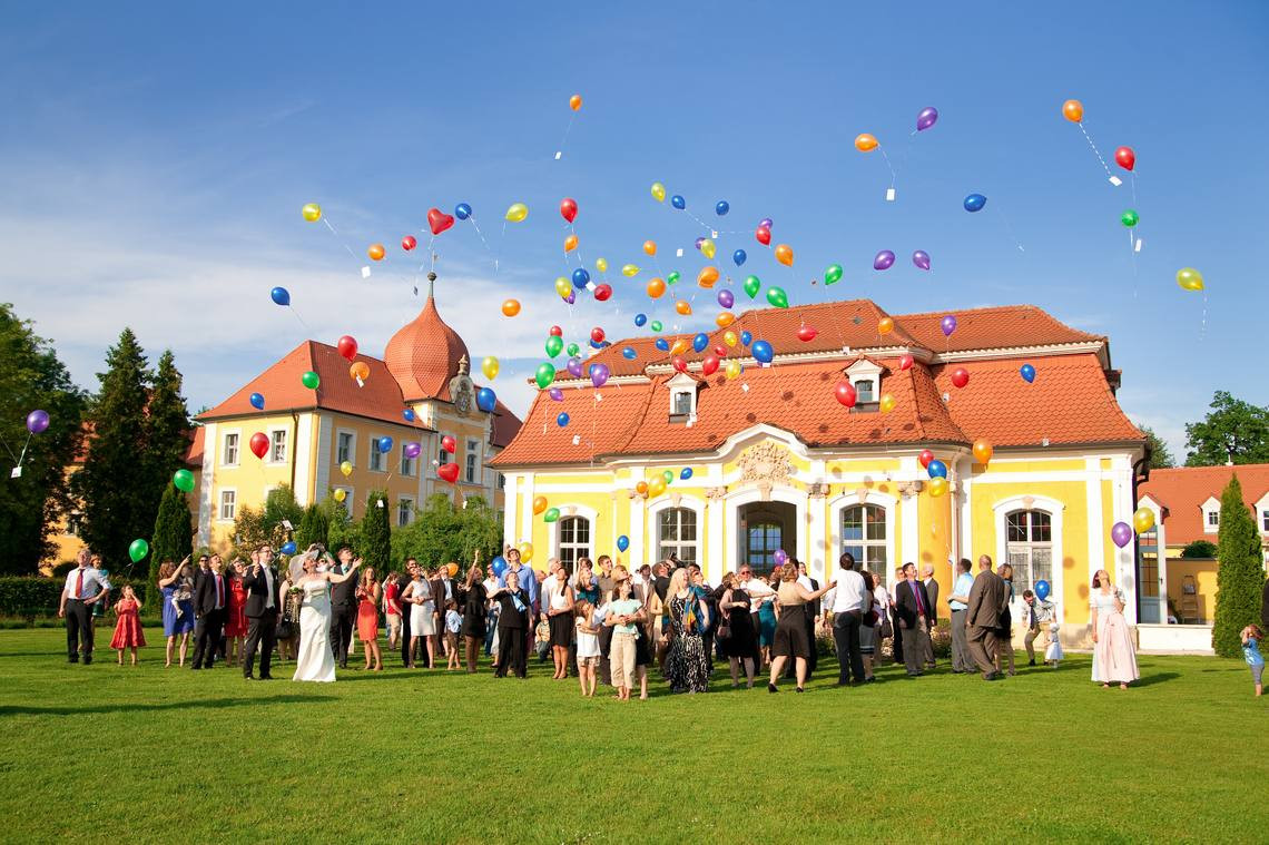 Schloss Hochzeit
 HOCHZEIT FEIERN UND HEIRATEN AUF SCHLOSS THURN