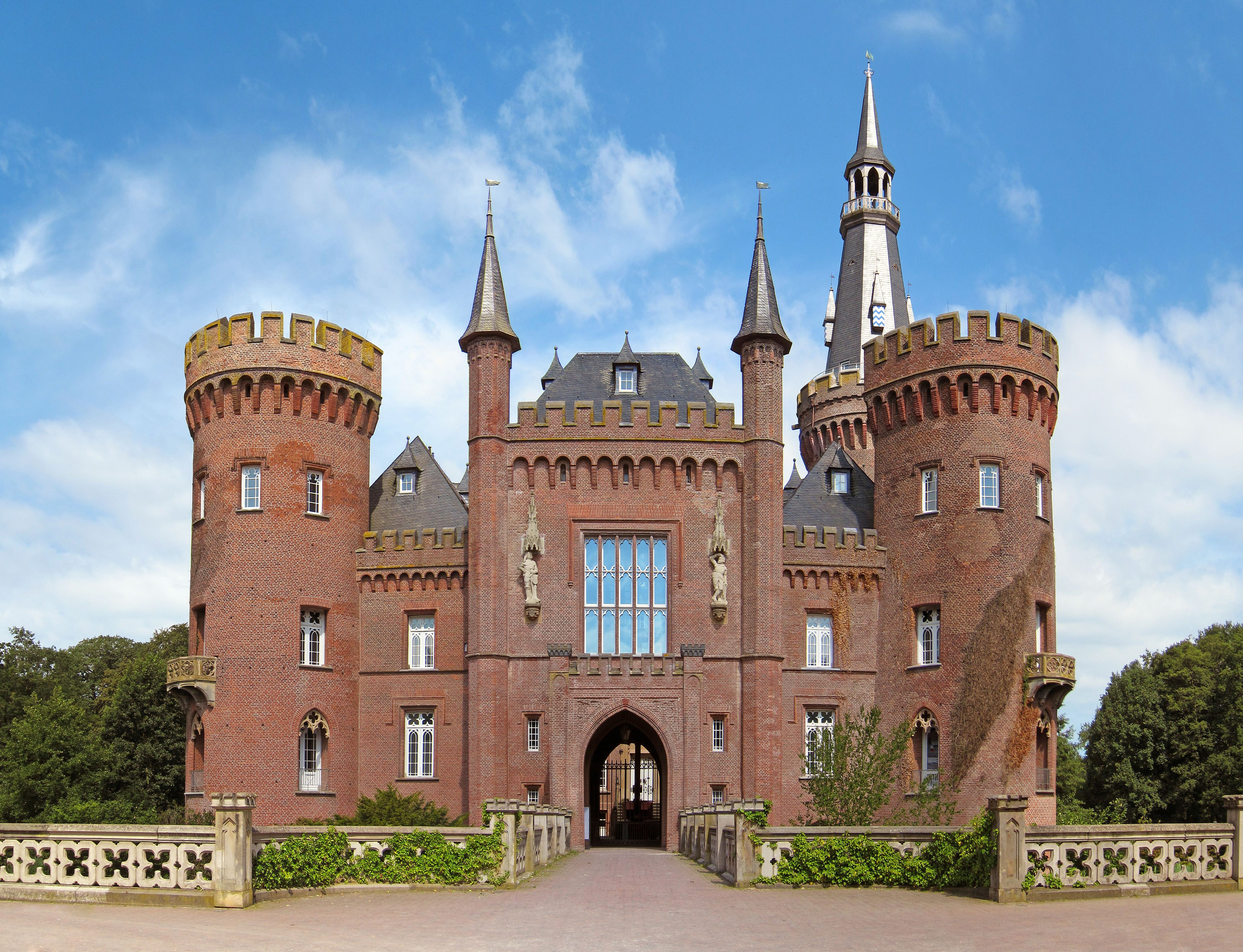 Schloss Moyland Hochzeit
 File Schloss Moyland Panorama 2 Wikimedia mons