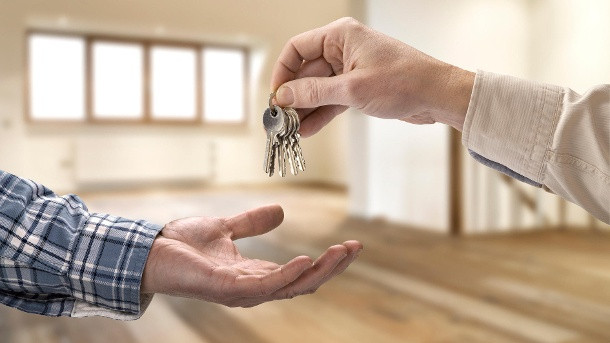 Schlüsselübergabe Wohnung
 Wohnung möbliert vermieten Protokoll bei Übergabe erstellen