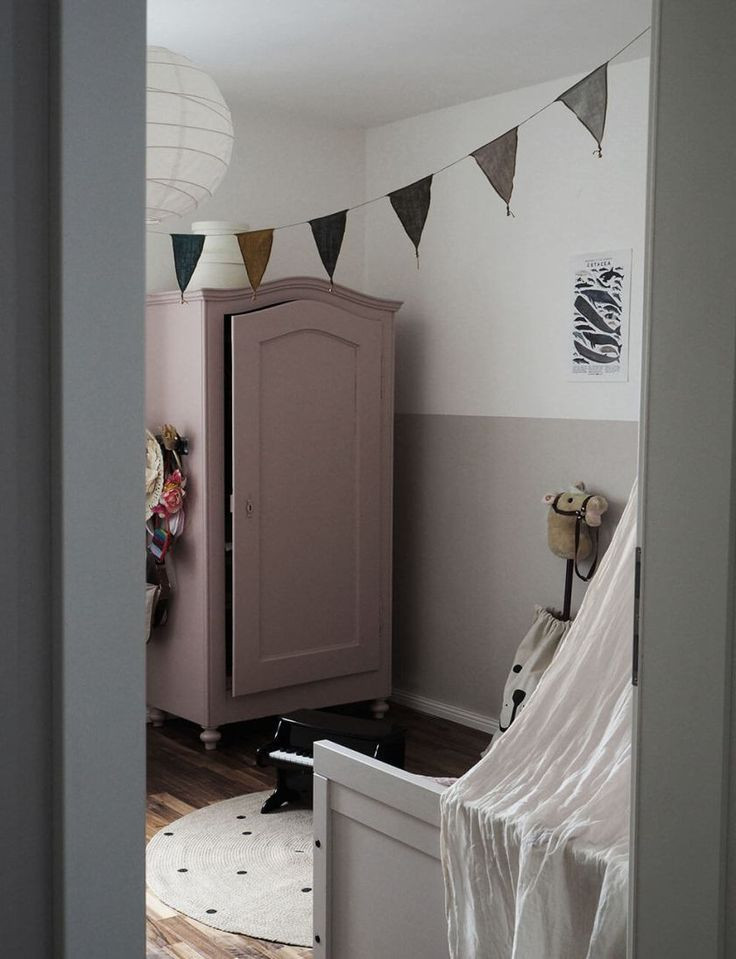 Schrank Kinderzimmer
 Die besten 25 Kinderzimmer schrank Ideen auf Pinterest