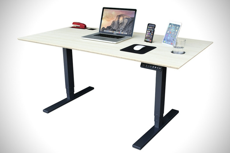 Schreibtisch Höhe
 Schreibtisch Design "Lift Pro" mit elektrisch