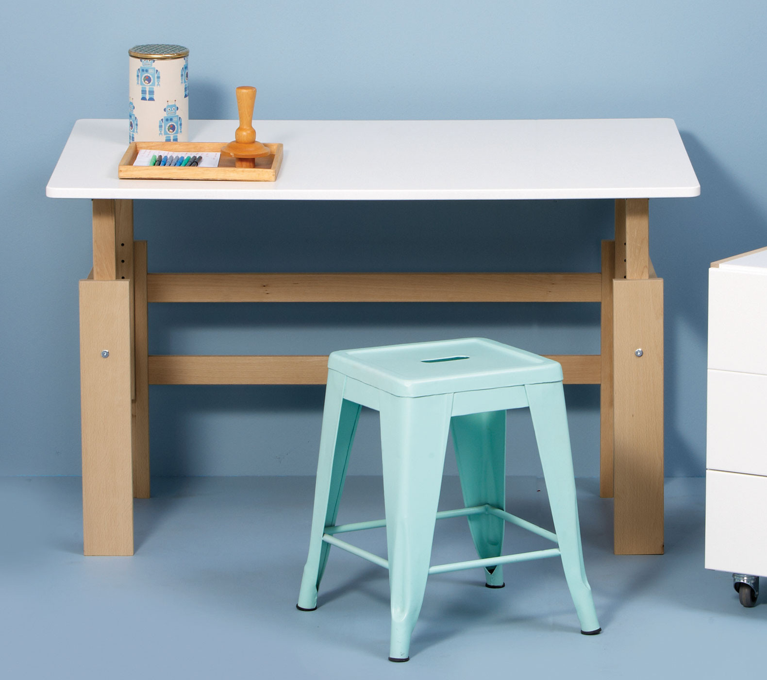 Schreibtisch Höhenverstellbar Kinder
 Höhenverstellbarer Kinder Schreibtisch aus Buche Kids Town