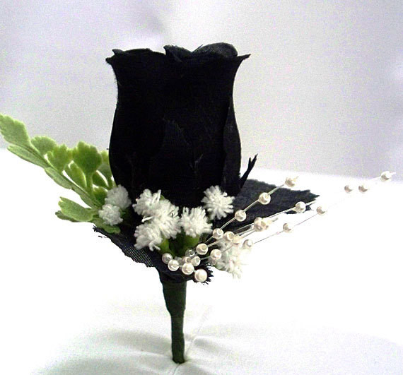 Schwarze Hochzeit
 Schwarze Korsage schwarze Ansteckblume schwarze Hochzeit