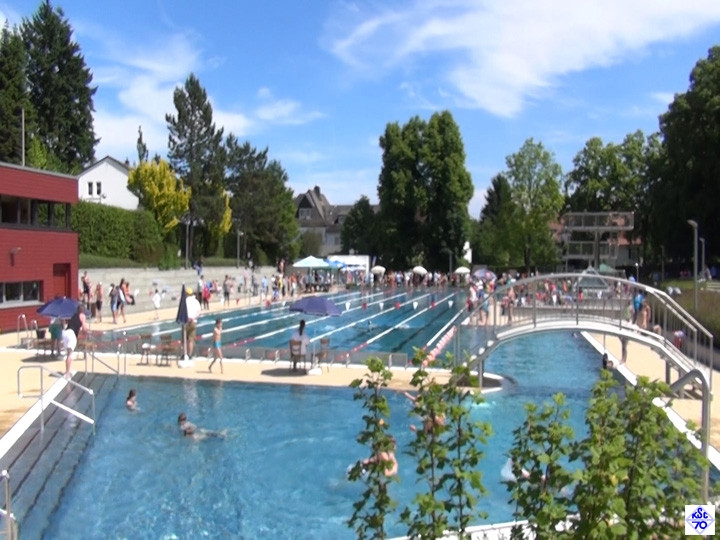 Schwimmbad Bad Soden
 Schwimmen lernen für Erwachsene beim KSC Kelkheim