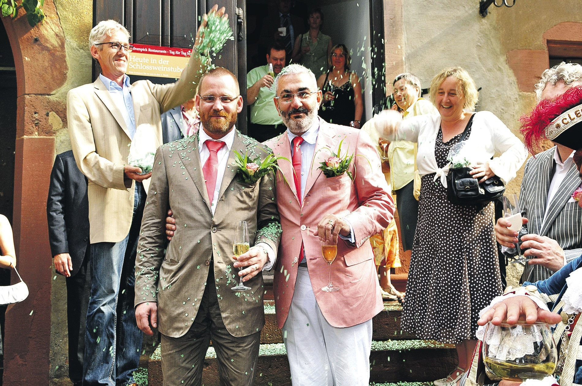 Schwule Hochzeit
 Groß Hochzeit in Heidelberg Mindestens 33 schwule und
