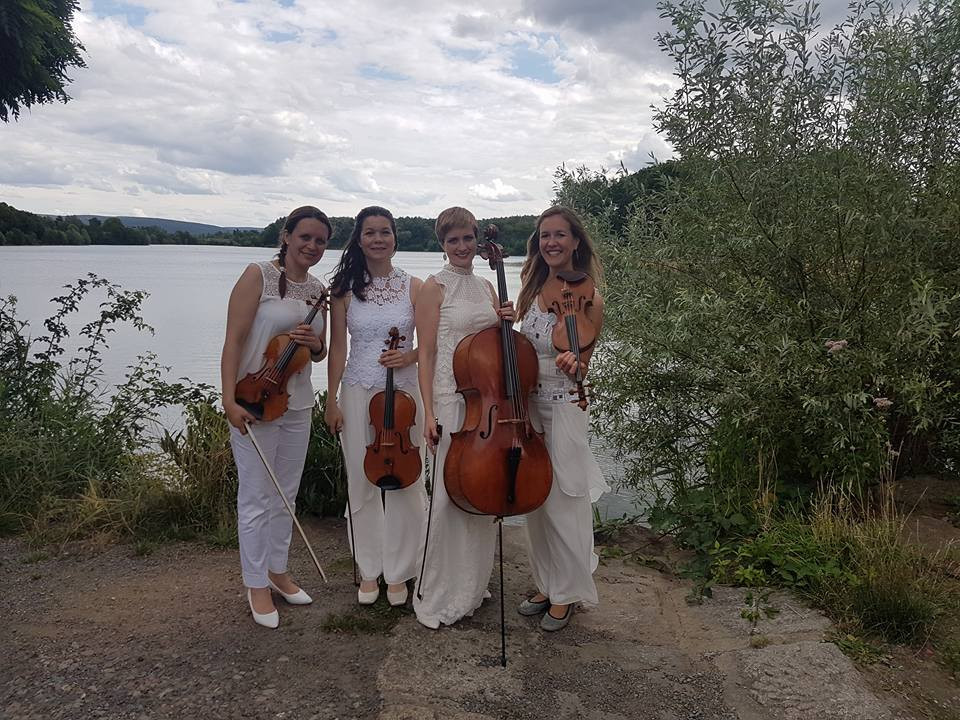 Seehotel Niedernberg Hochzeit
 LA FINESSE das Streichquartett mit Esprit