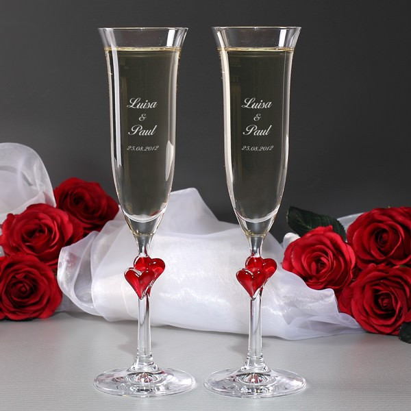 Sektgläser Hochzeit
 2 gravierte Sektgläser L Amour mit roten Herzen zur Hochzeit
