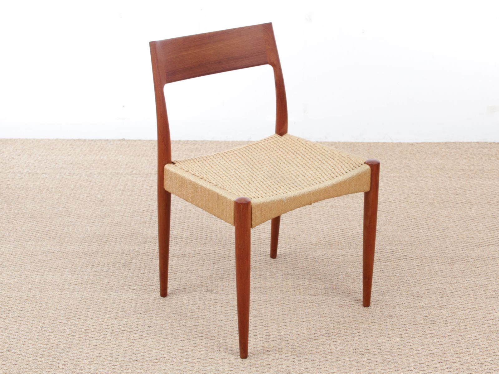 Skandinavische Stühle
 Skandinavische Stühle aus Teak & Seil 1960er 6er Set bei