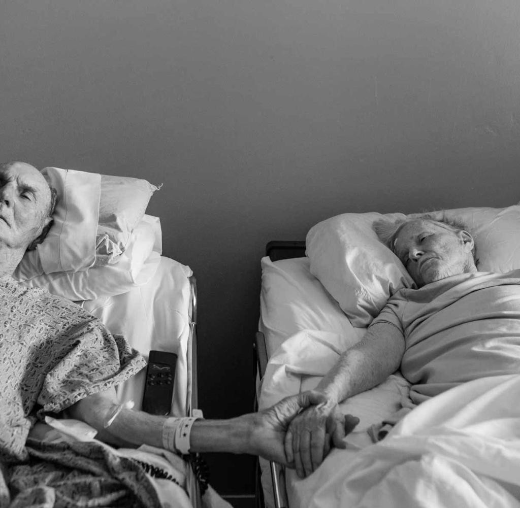 Sketch Hochzeit Altes Ehepaar
 Wahre Liebe Paar stirbt nach 62 Jahren Ehe am selben Tag