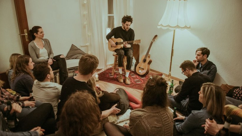 Sofa Concerts
 SofaConcerts Wohlfühl Konzerte im eigenen Wohnzimmer