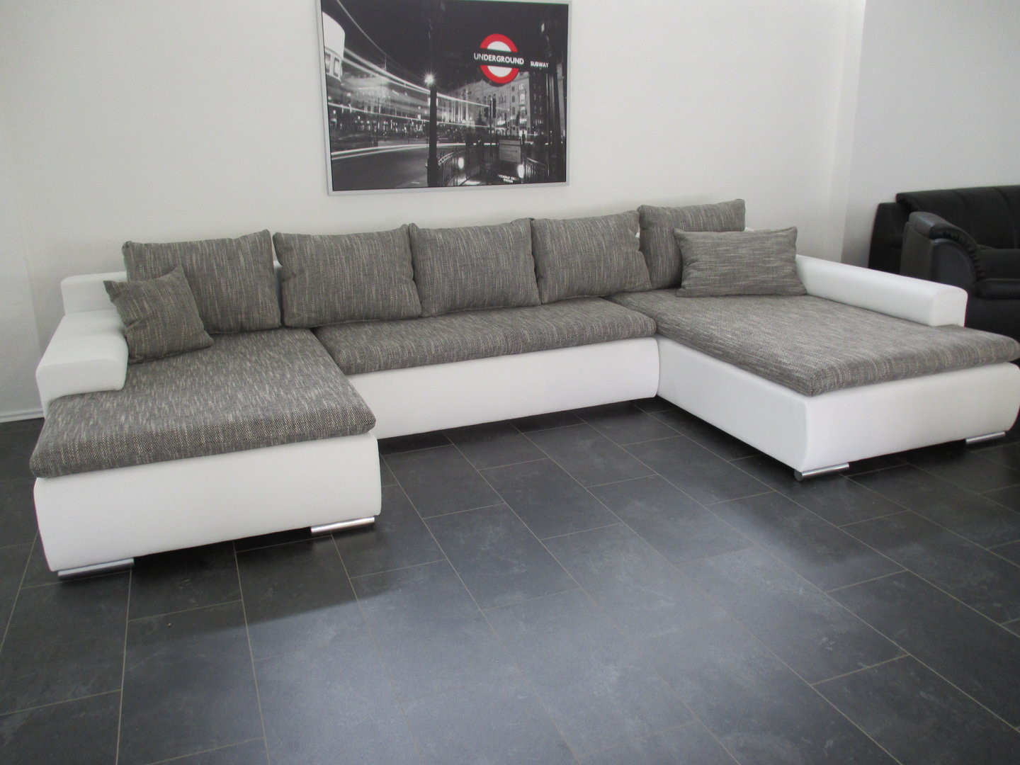 Sofa Weiß Grau
 Wohnlandschaft 378CM Weiss Grau Herzlich Willkommen