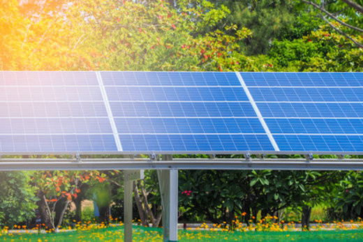 Solaranlage Garten
 Solaranlage im Garten Solarstrom für Gartenhaus