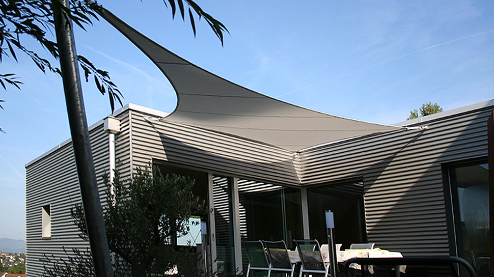 Sonnenschutz Terrasse
 Eleganter Sonnenschutz für Ihre Terrasse › Sitrag Sonnensegel