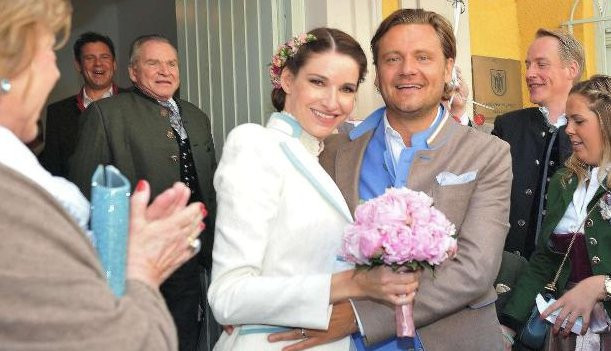 Sophie Wepper Hochzeit
 BILD München on Twitter "Sophie Wepper hat JA gesagt