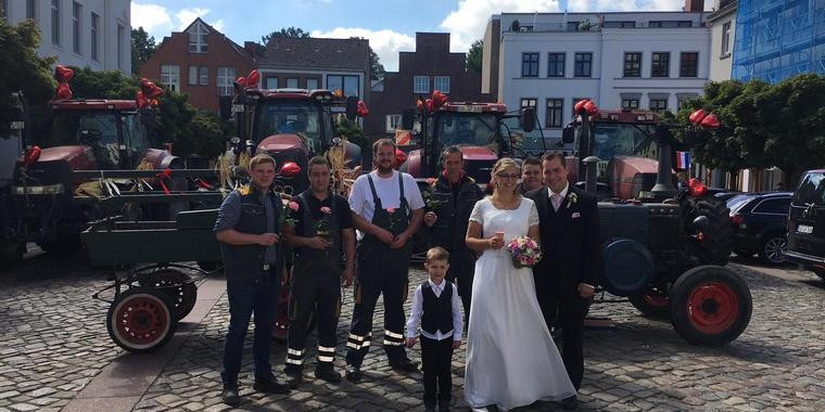 Spalier Stehen Hochzeit
 Spalier Stehen Hochzeit