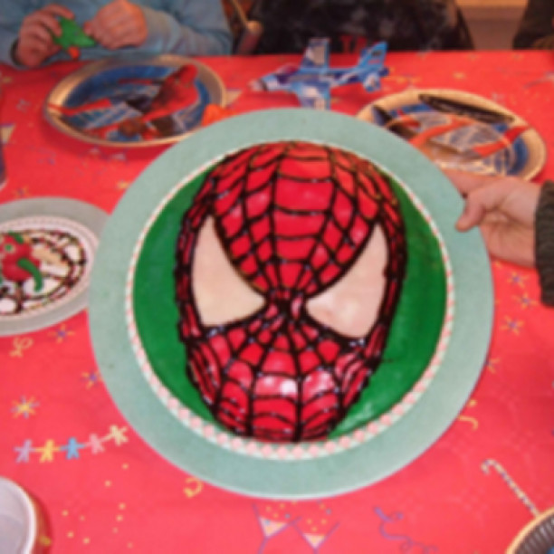 Spiderman Kuchen
 Spiderman Kuchen 3 8 5