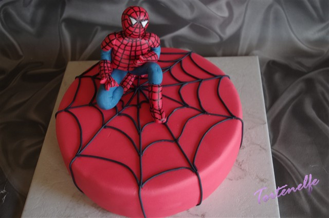 Spiderman Kuchen
 Tortenelfes Blog Backe backe Kuchen Spiderman