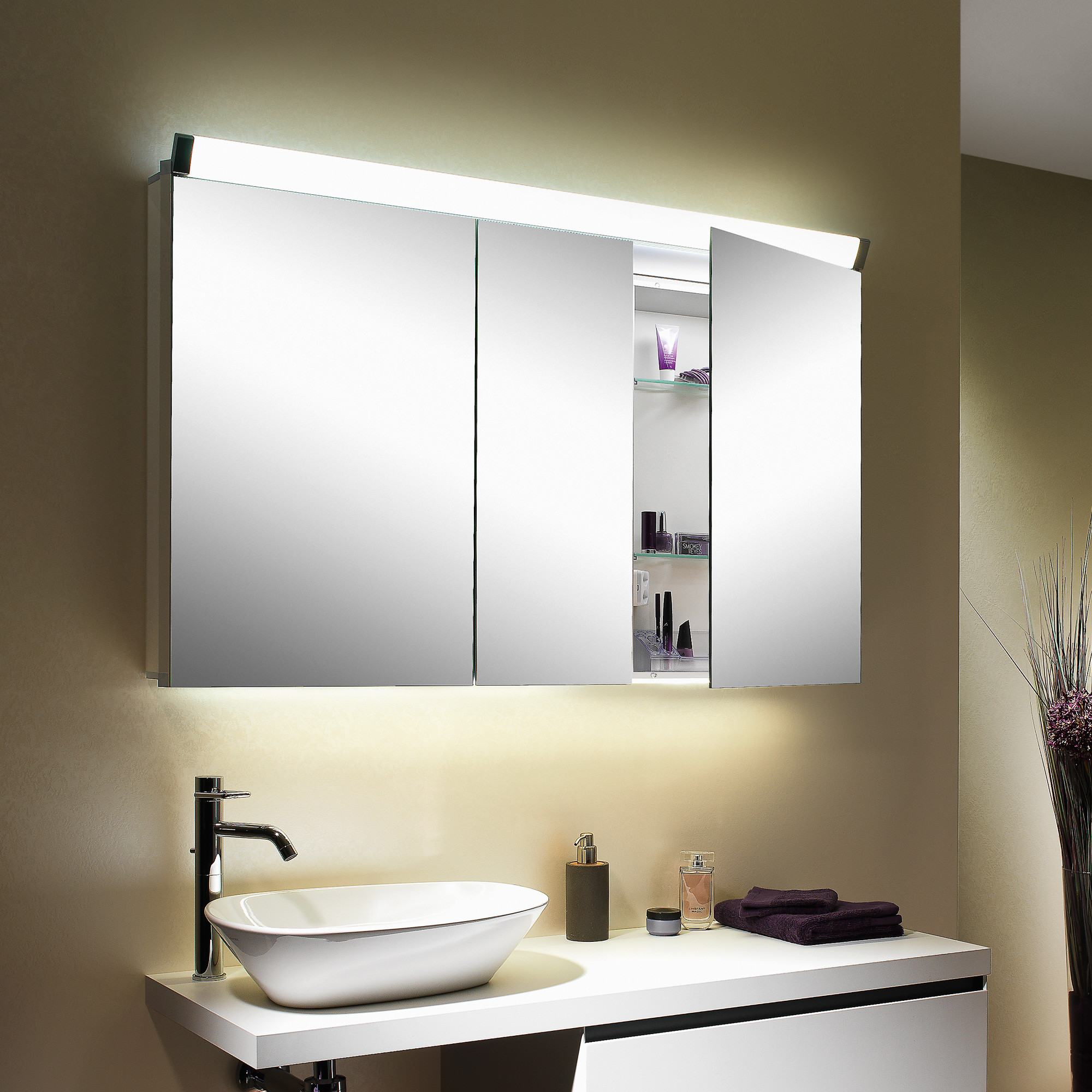 Spiegelschrank Mit Beleuchtung
 Schneider PALILINE Spiegelschrank mit 3 Türen mit