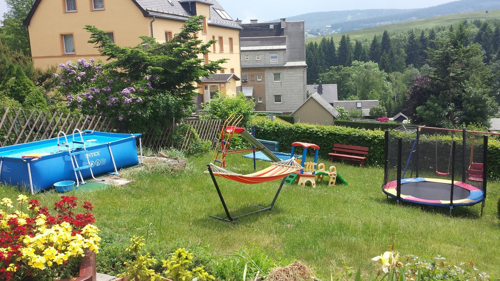 Spielplatz Garten
 Spitzers Ferienwohnungen Oberwiesenthal Garten Spielplatz