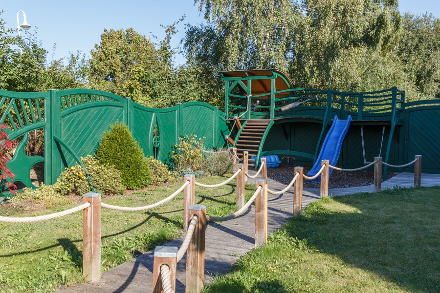 Spielplatz Garten
 Die Wohnung „Ostseestern“ – Ostsee Ferienwohnungen