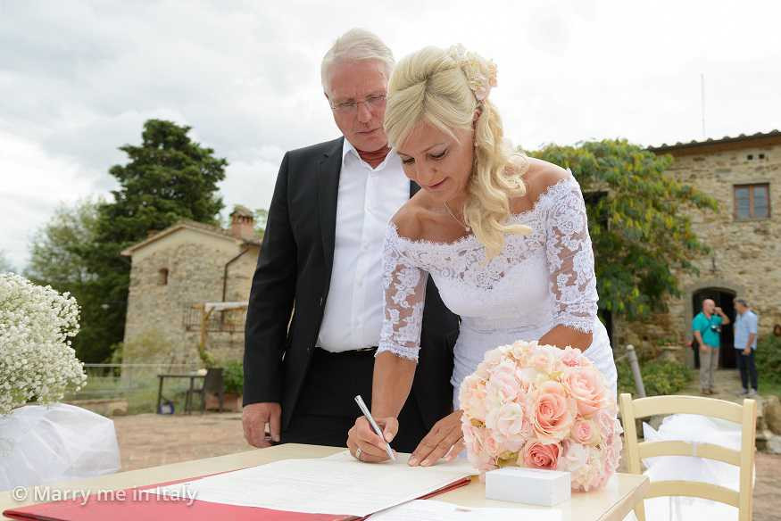 Standesamtliche Trauung Geschenke
 Standesamtlich heiraten in einem Agriturismo in der Toskana