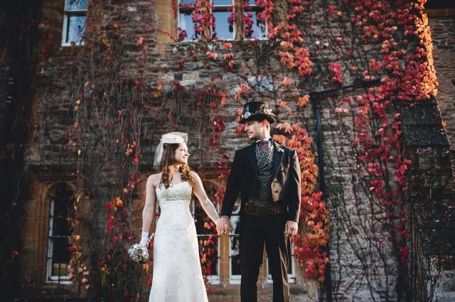 Steampunk Hochzeit
 Paul & Danielle Steampunk Wedding Weddbook