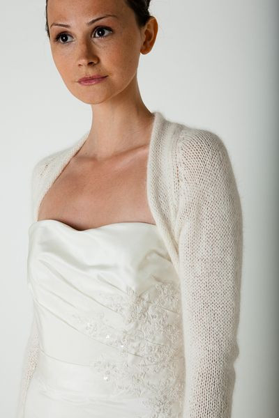 Strickjacke Hochzeit
 Bolero Jacke für Braut Angora von Bee Mohr Strick