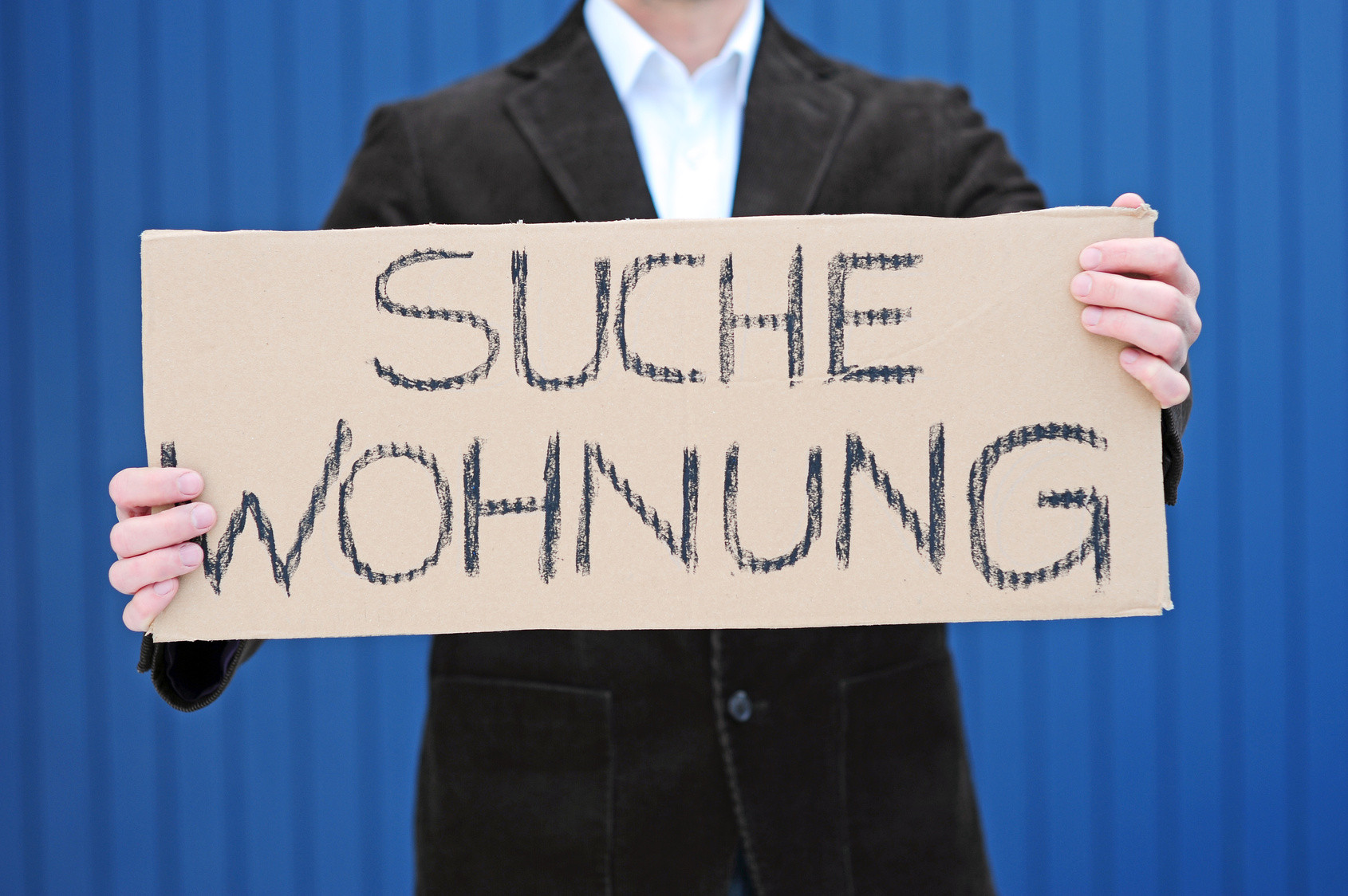 Suche Wohnung
 Германия за напреднали WG gesucht – Кандидатстване в