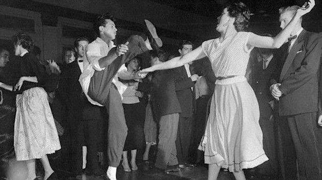 Swing Jugend
 How Jazz Loving Teenagers the Swingjugend Fought the