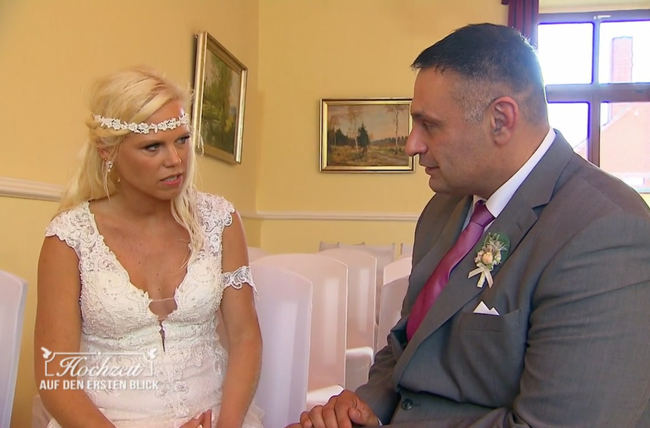 Tamara Hochzeit Auf Den Ersten Blick
 Hochzeit auf den ersten Blick Tamara will Sascha nicht