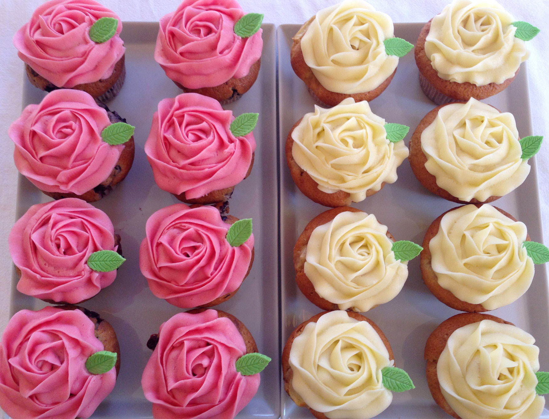 The Rose Deutsch Hochzeit
 Hochzeiten Cupcakes Cakepops Muffins Torten & Candy