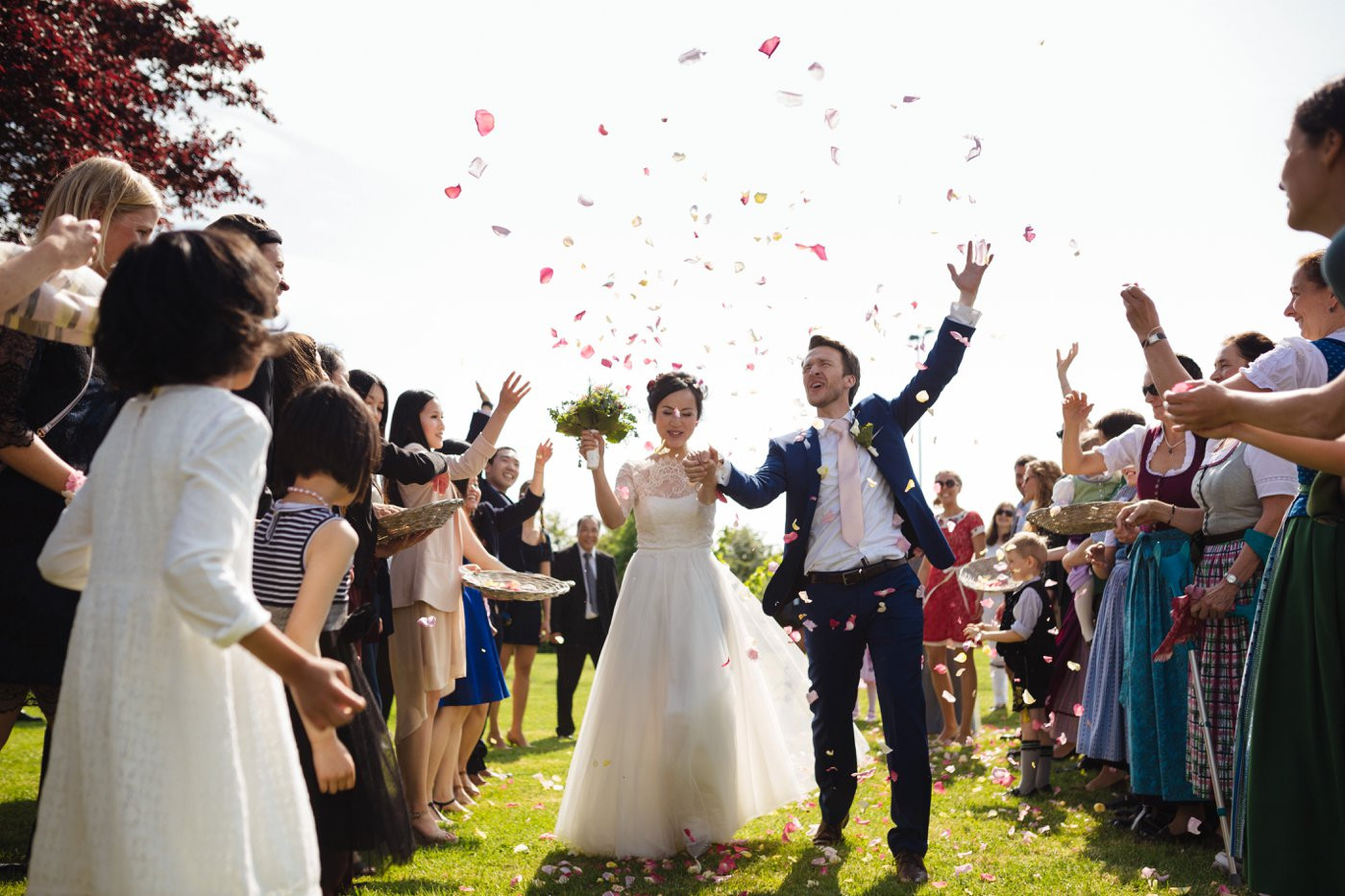 The Rose Deutsch Hochzeit
 Vietnam meets München meets Ostsee