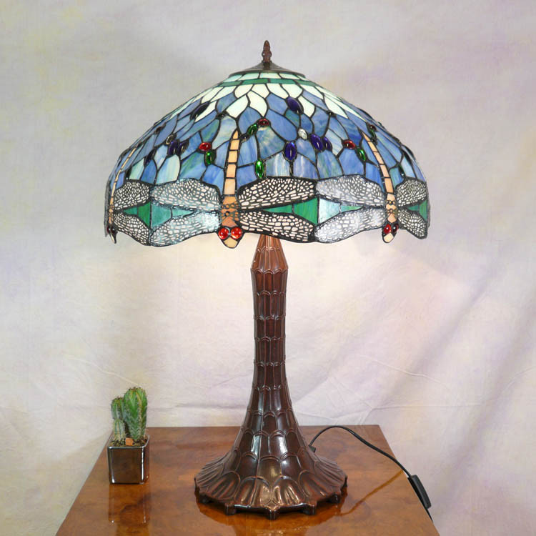 Tiffany Lampe
 Verfahren zur Herstellung einer Tiffany Lampe