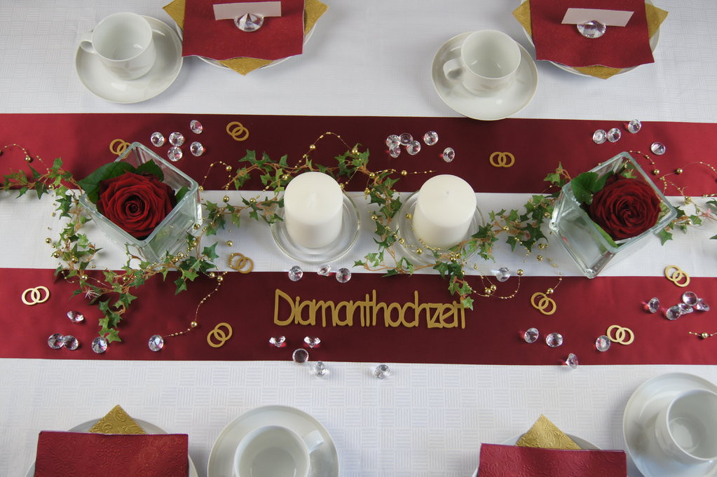 Tischdeko Diamantene Hochzeit
 Tischdeko Diamanthochzeit bordeaux Tischdeko Hochzeit