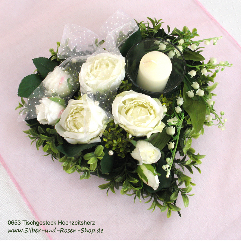 Tischgesteck Hochzeit
 Tischgesteck Rosenherz mit Kerze online bestellen