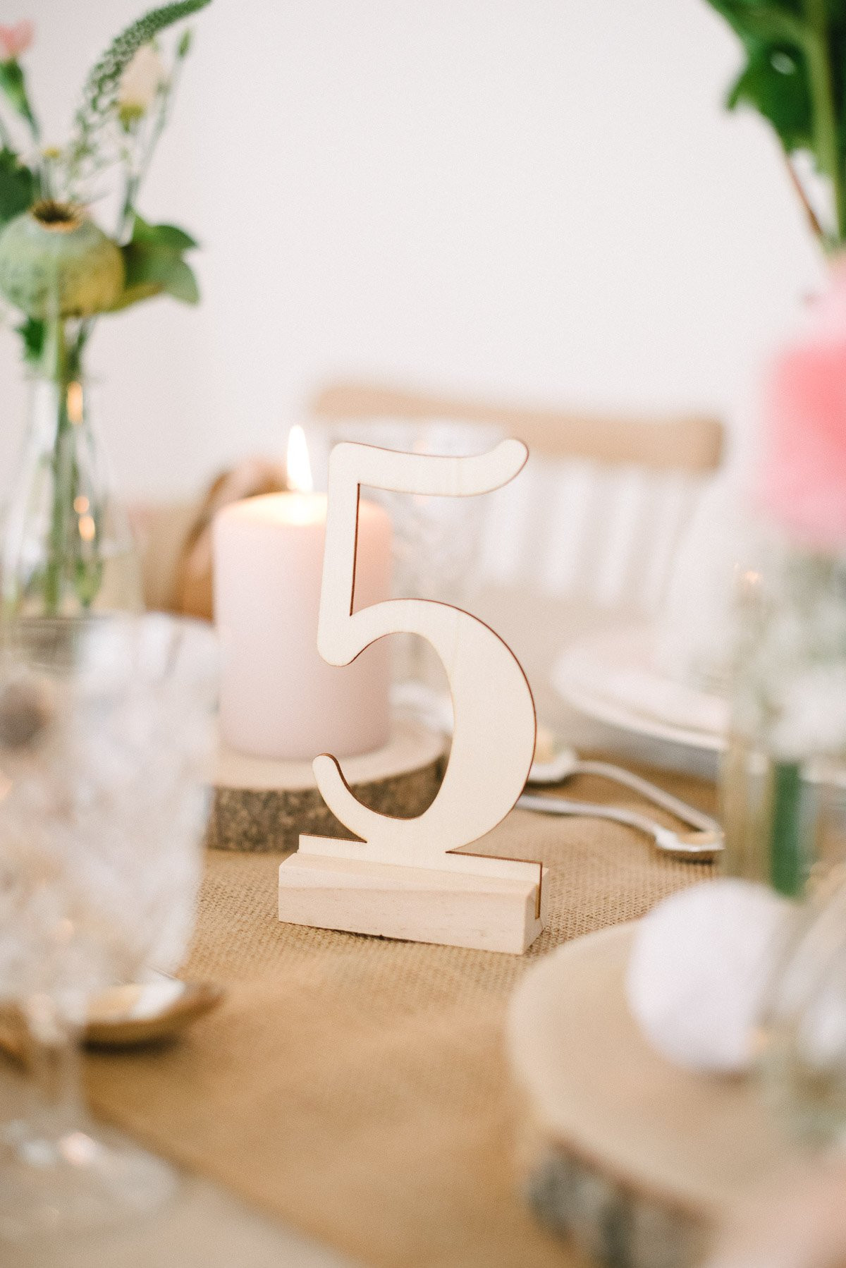 Tischnummern Hochzeit Holz
 Tischnummern Ziffern aus Holz Fräulein K Sagt Ja Partyshop