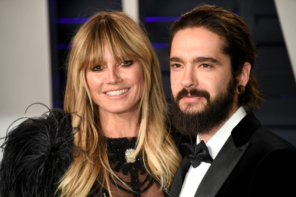 Tom Kaulitz Hochzeit
 Heidi Klum & Tom Kaulitz zeigen mit Ostereiern wie sie