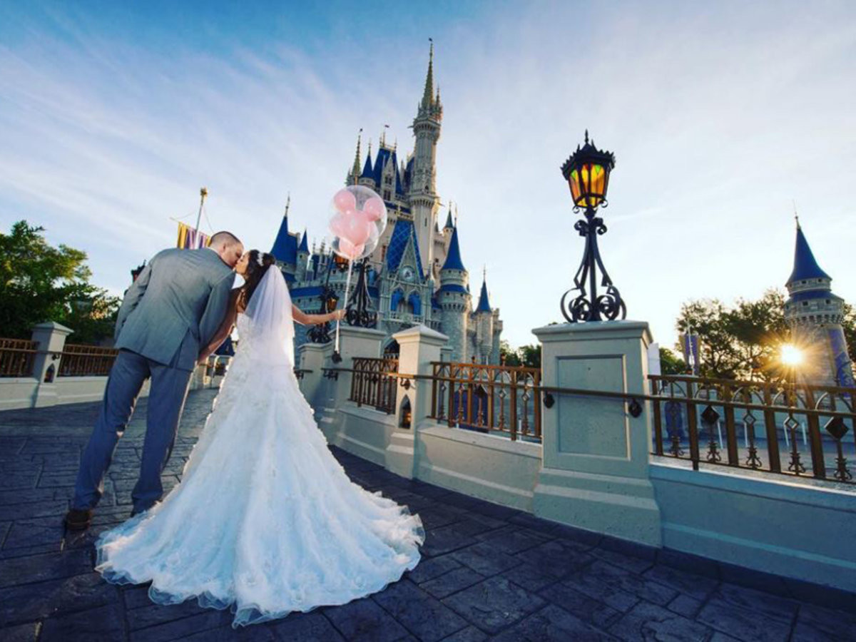 Traum Hochzeit
 Eine Märchenhochzeit im Disneypark HAMBURG ZWEI Das