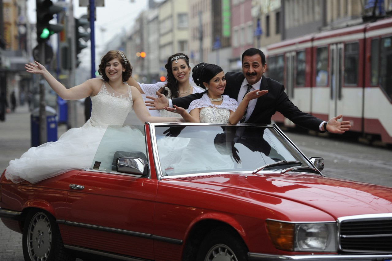 Türkisch Hochzeit
 Dügün Hochzeit auf Türkisch