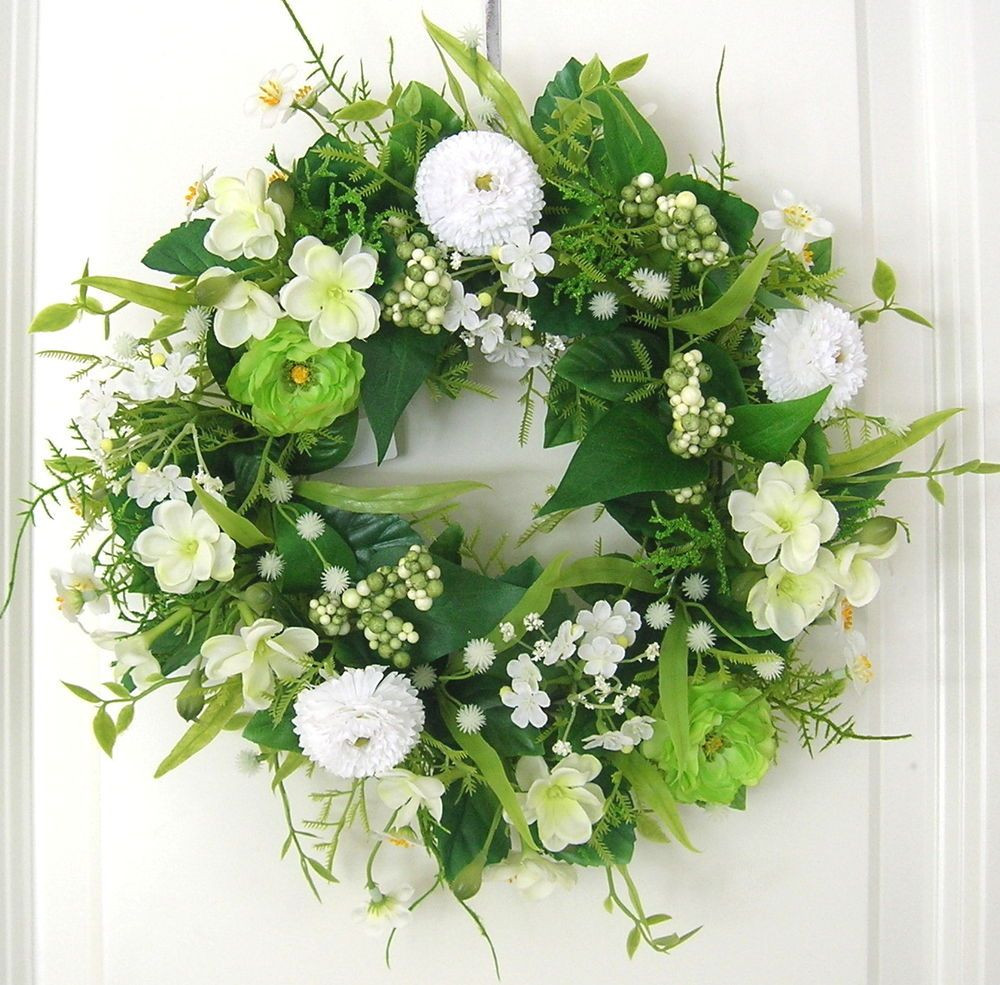 Türkranz Goldene Hochzeit
 Türkranz Frühling Bellis Tischkranz Wand Kranz Blumen